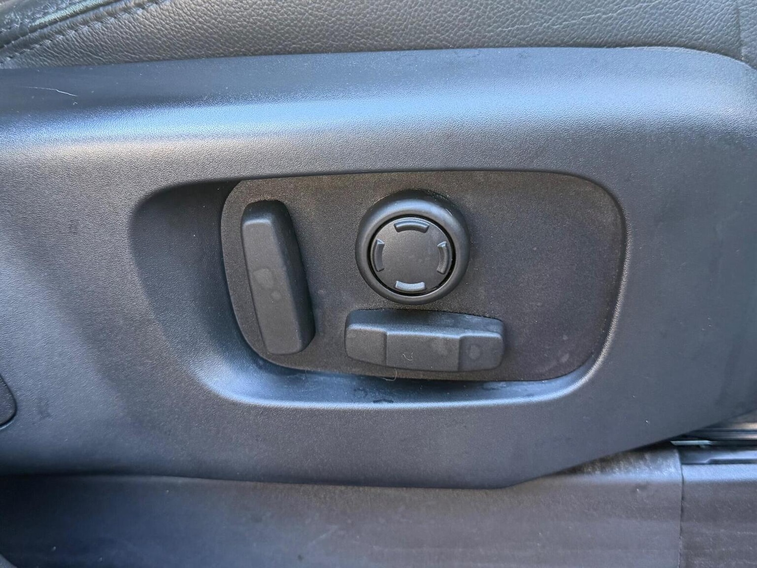 Used Land Rover Discovery 2018 for sale - 76799267: Photo 31