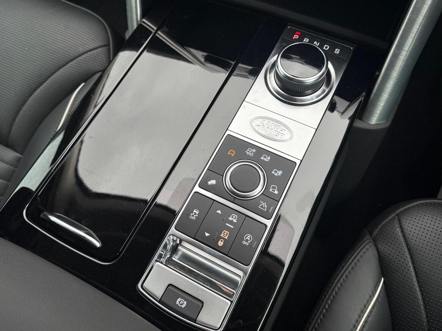 Used Land Rover Discovery 2020 for sale - 77636913: Photo 28