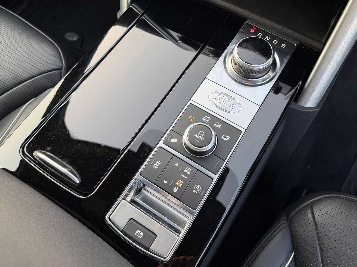 Used Land Rover Discovery 2019 for sale - 77766367: Photo 28