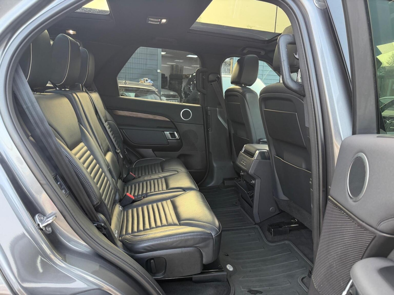 Used Land Rover Discovery 2019 for sale - 77766367: Photo 34