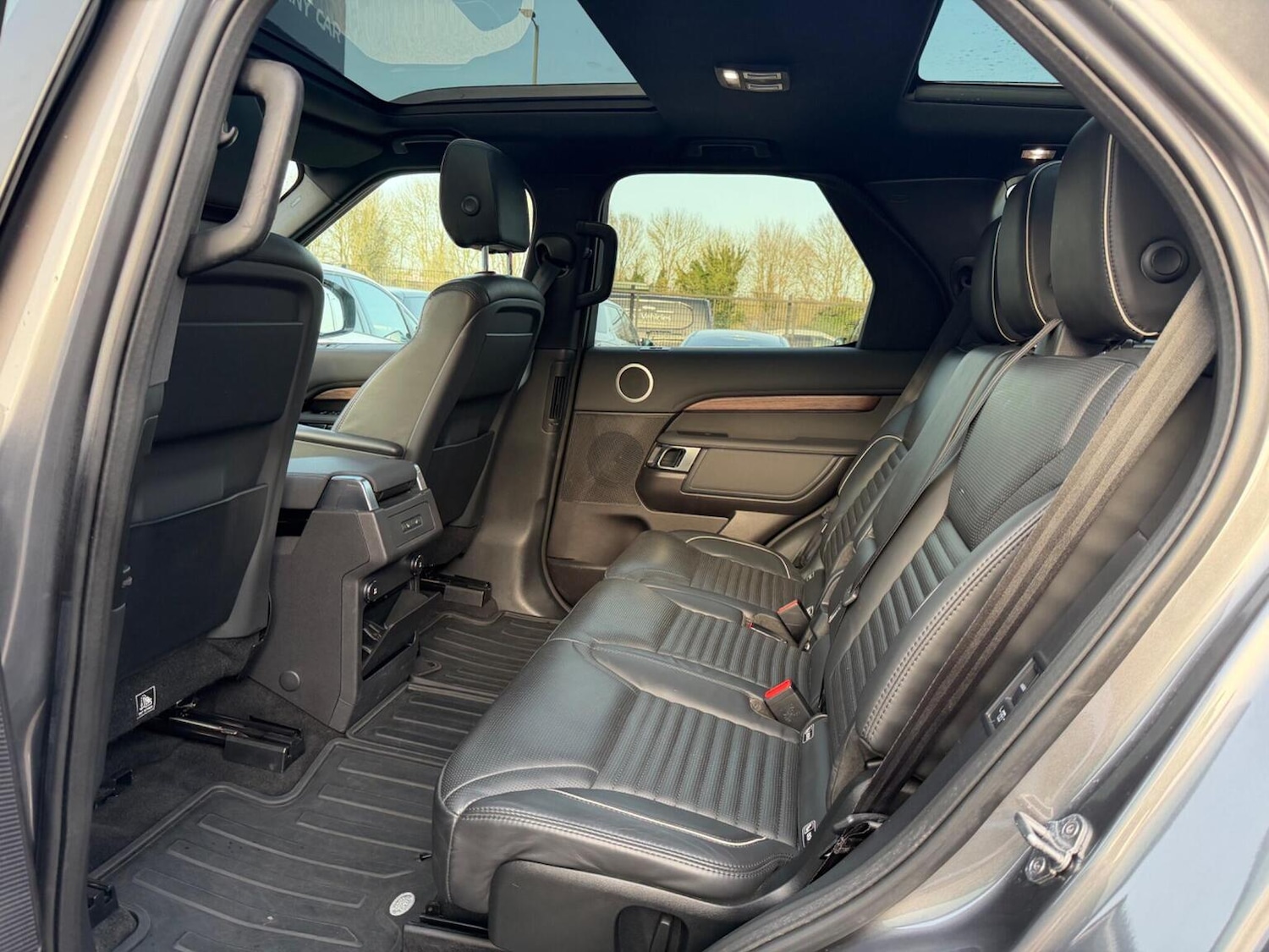 Used Land Rover Discovery 2019 for sale - 77766367: Photo 37