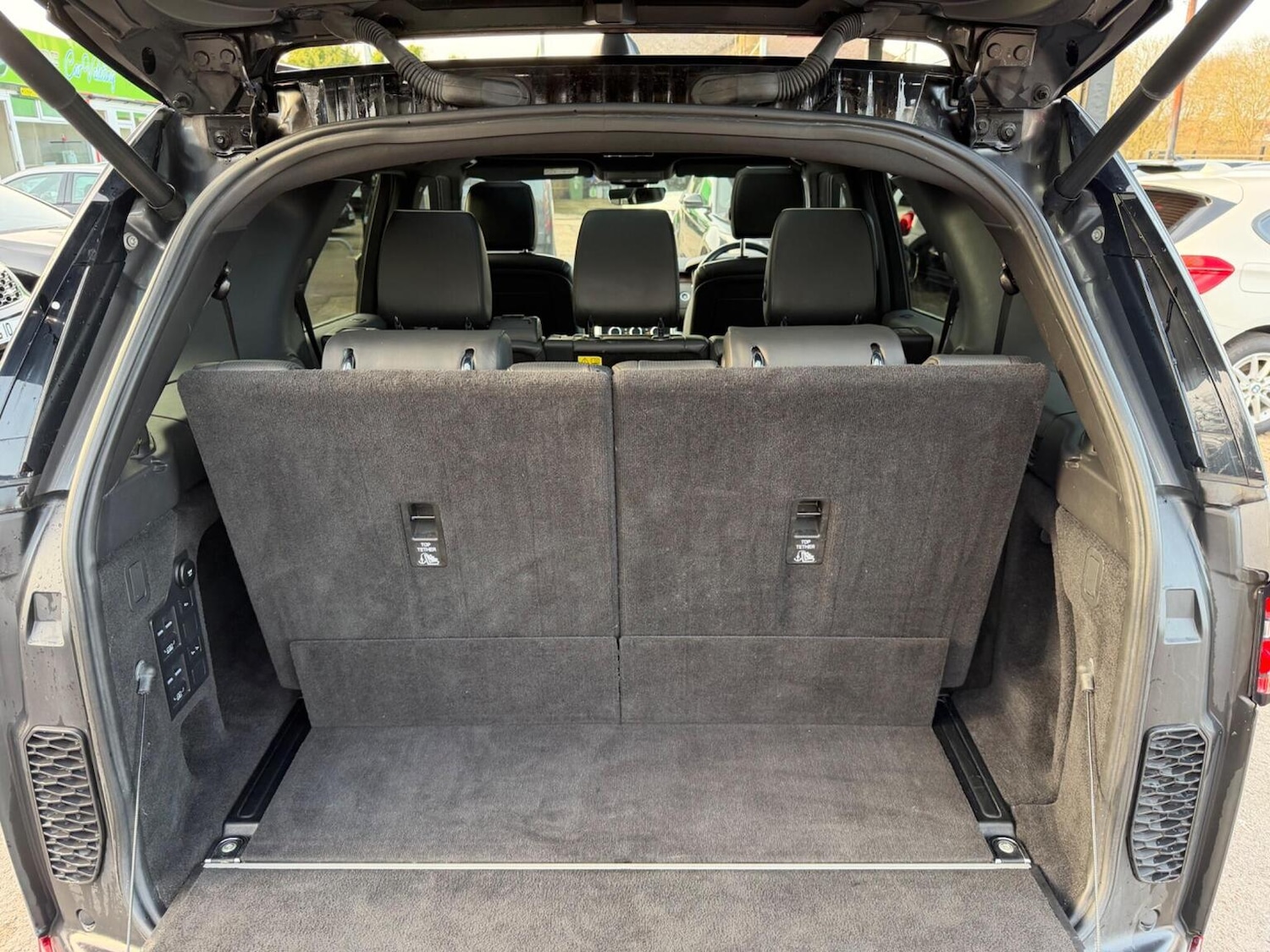 Used Land Rover Discovery 2019 for sale - 77766367: Photo 38