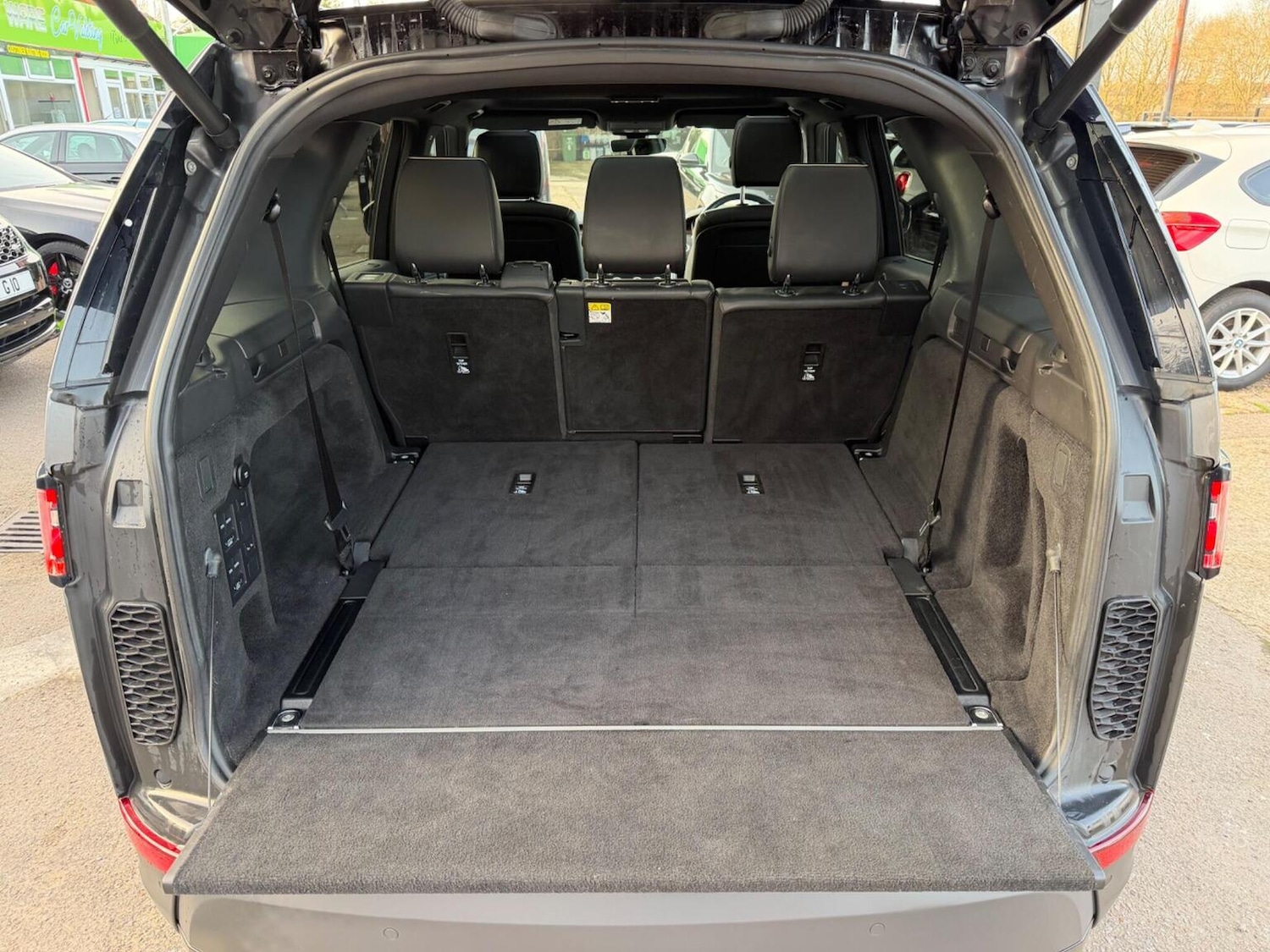 Used Land Rover Discovery 2019 for sale - 77766367: Photo 39