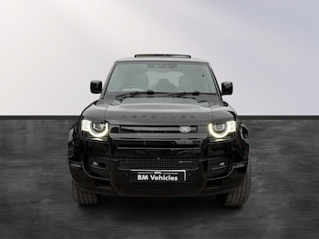 Used Land Rover Defender 2021 for sale - 76670851: Photo