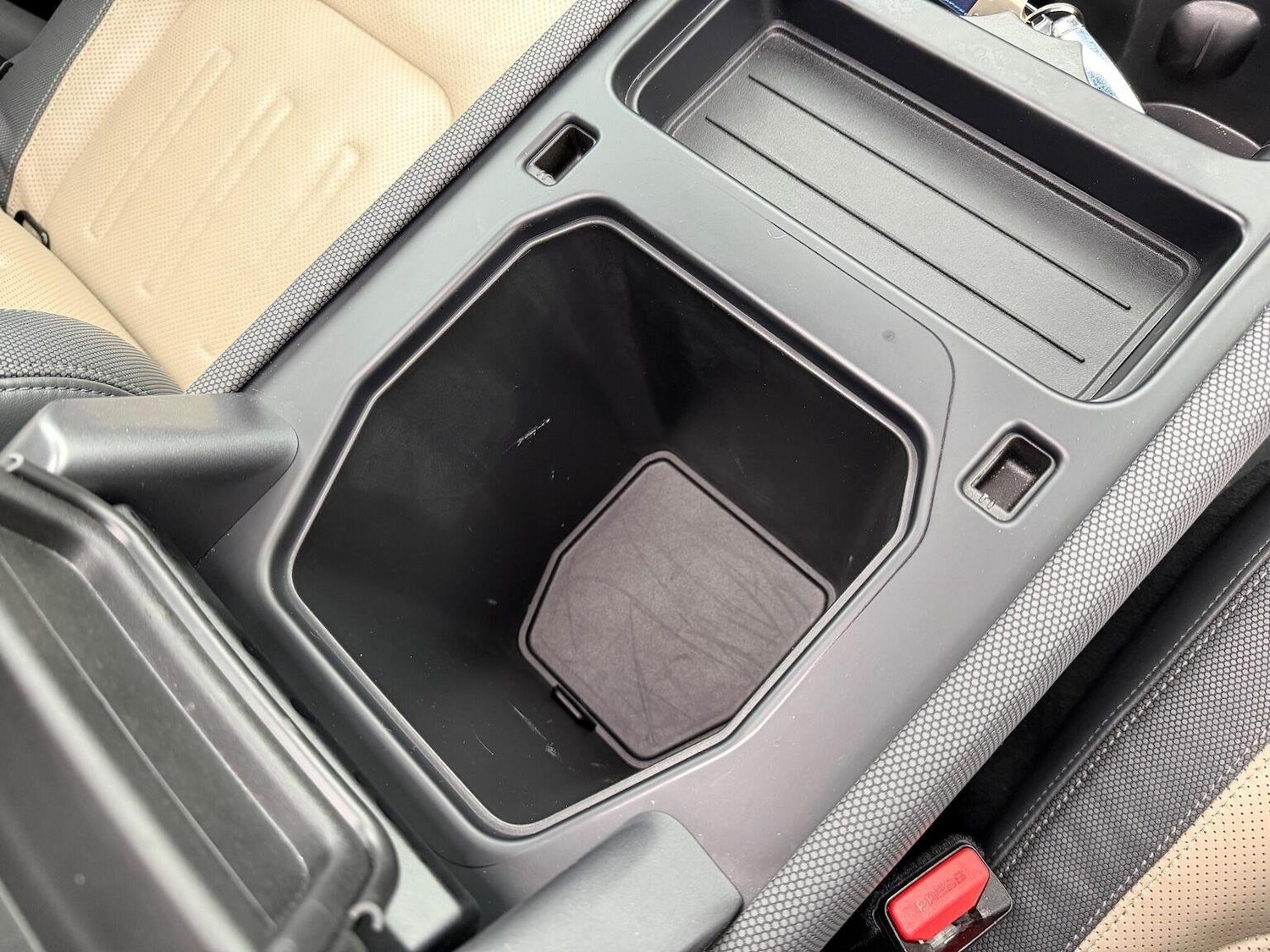 Used Land Rover Defender 2021 for sale - 76670851: Photo 34