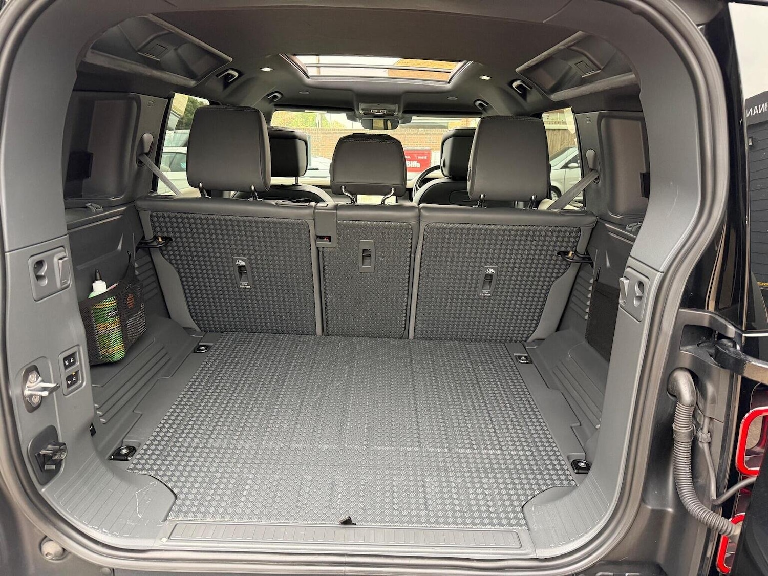 Used Land Rover Defender 2021 for sale - 76670851: Photo 45