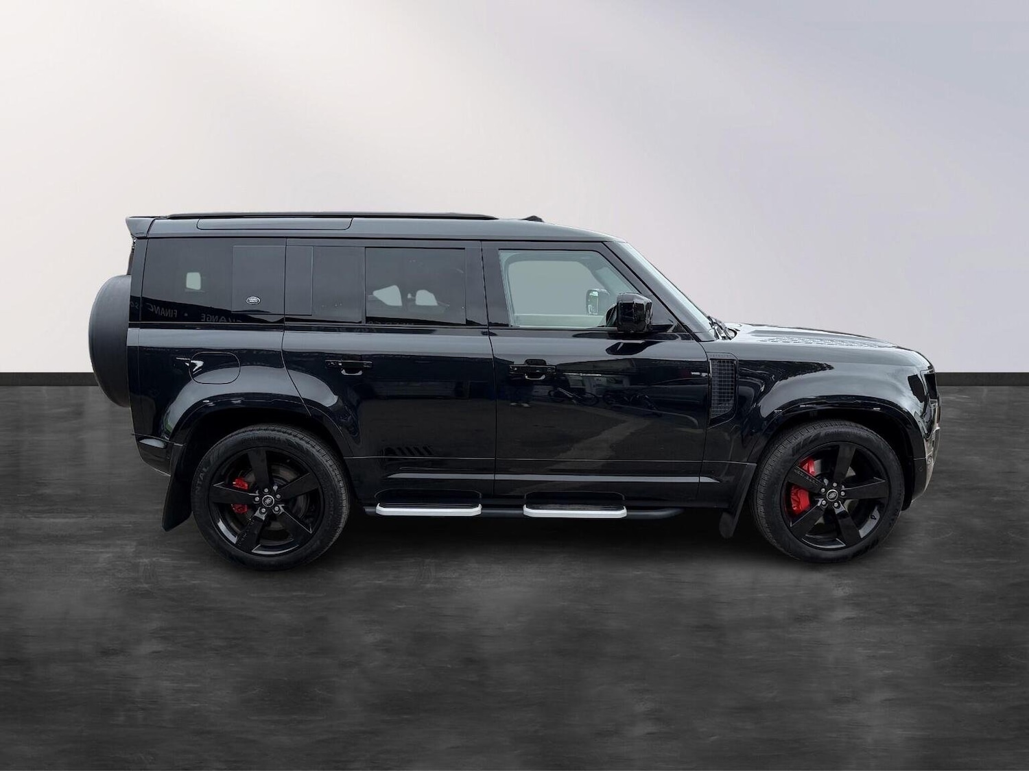 Used Land Rover Defender 2021 for sale - 76670851: Photo 9