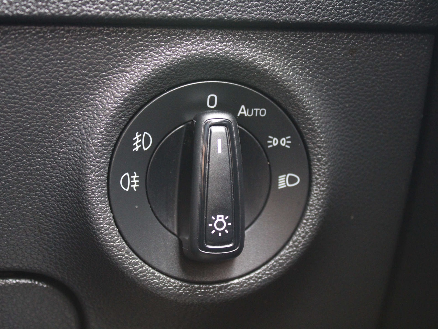 Used Skoda Karoq 2021 for sale - 76483220: Photo 10