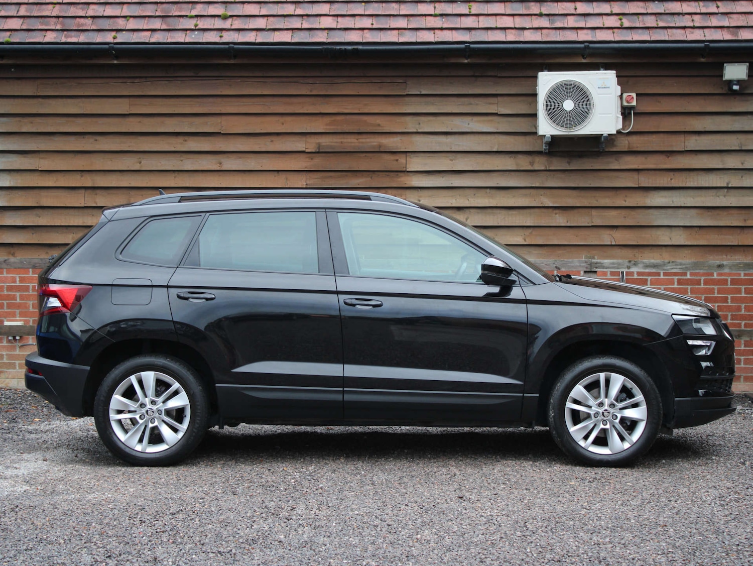 Used Skoda Karoq 2021 for sale - 76483220: Photo 4