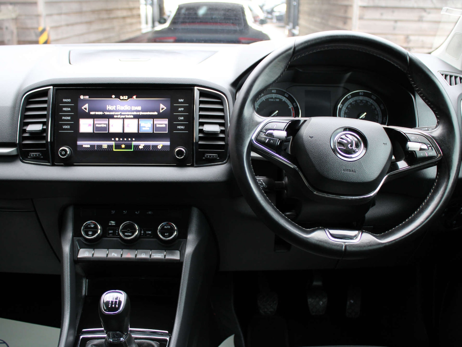 Used Skoda Karoq 2021 for sale - 76483220: Photo 6