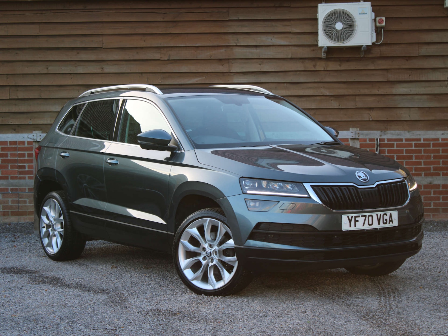Used Skoda Karoq 2020 for sale - 76397223: Photo 1