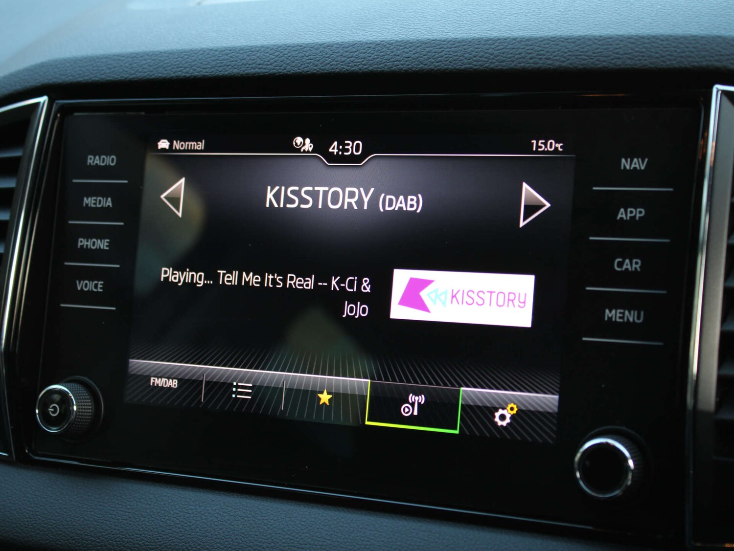 Used Skoda Karoq 2020 for sale - 76397223: Photo 12