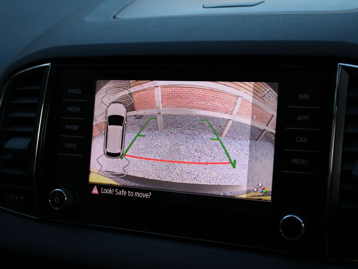 Used Skoda Karoq 2020 for sale - 76397223: Photo 15