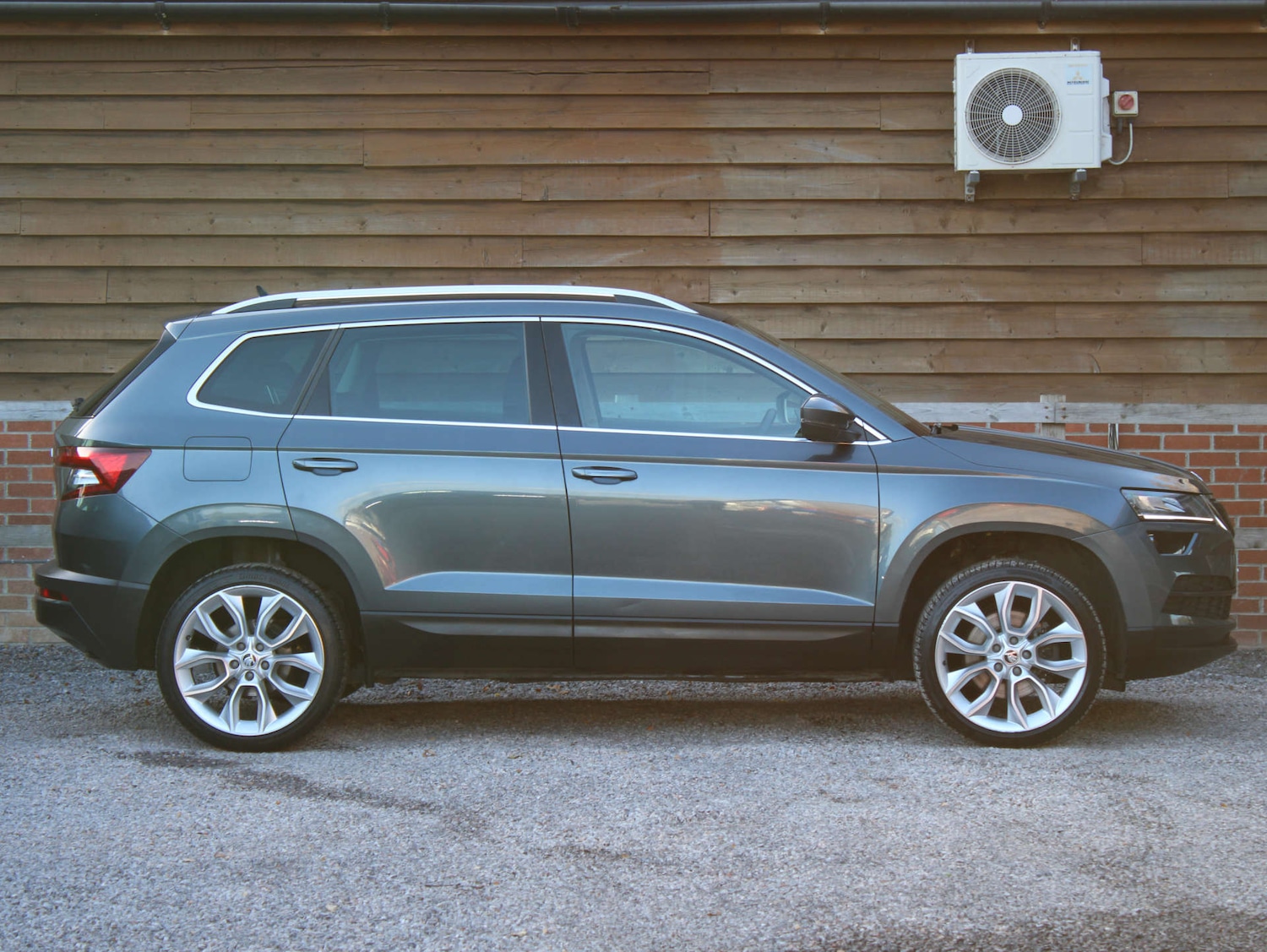 Used Skoda Karoq 2020 for sale - 76397223: Photo 4