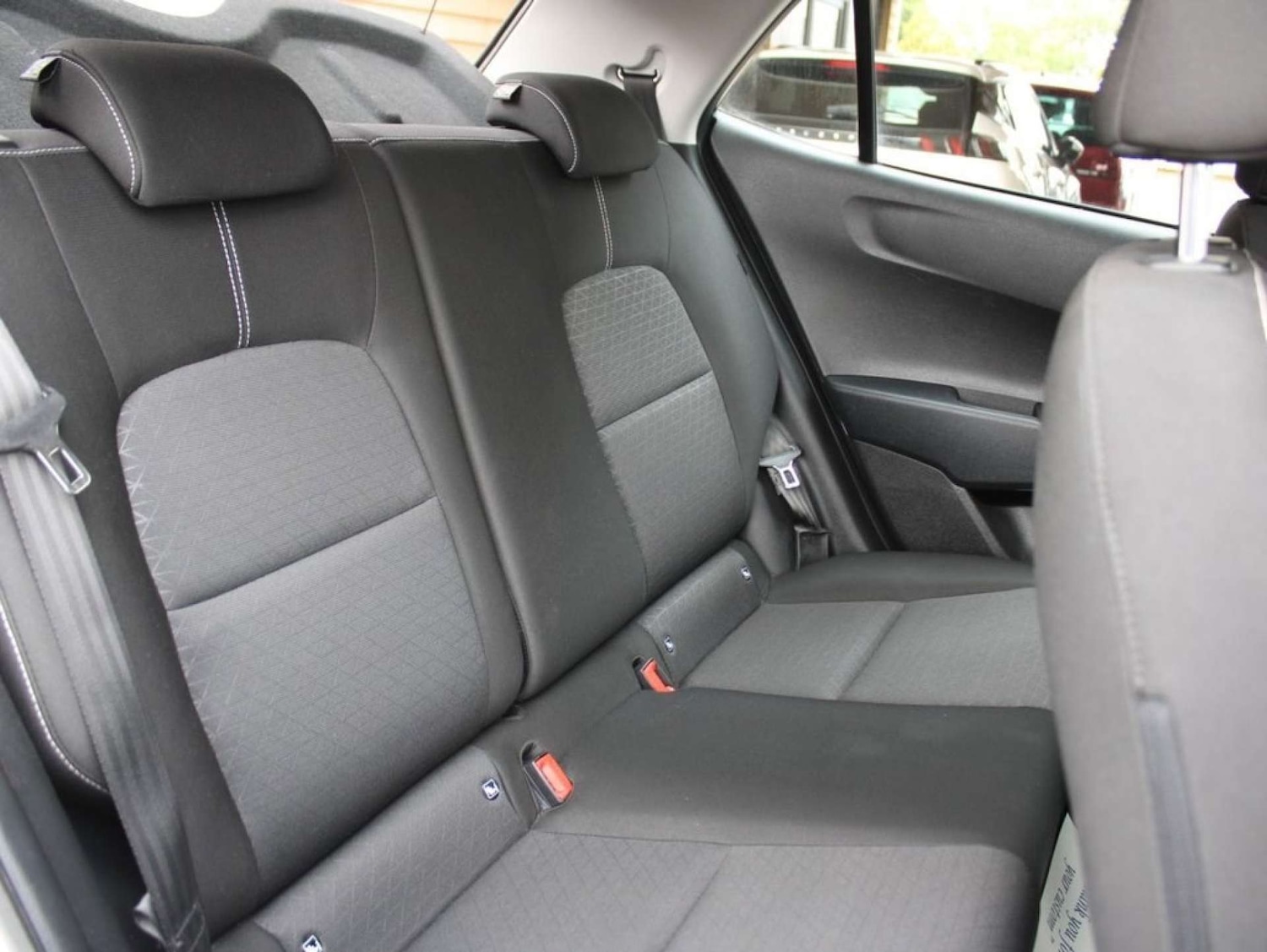 Used Kia Picanto 2021 for sale - 76601180: Photo 8