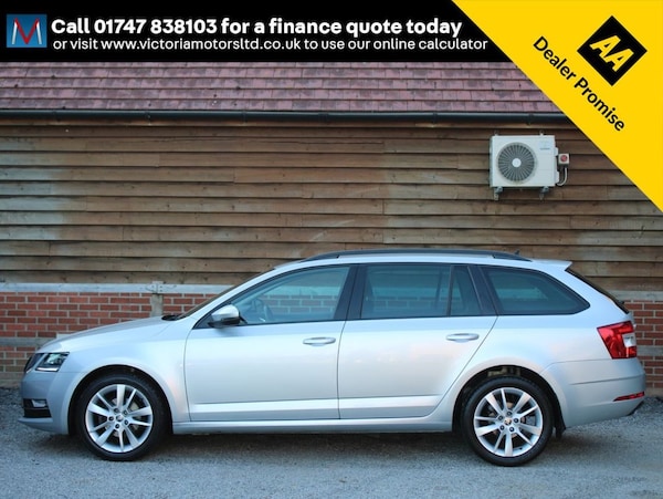Used Skoda Octavia 2020 for sale - 74600968: Photo 2