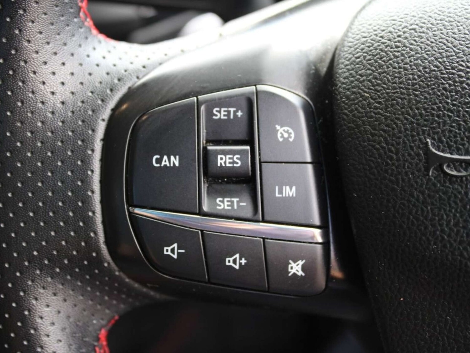 Used Ford Focus 2022 for sale - 76340262: Photo 15