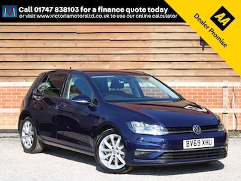 Volkswagen - Golf