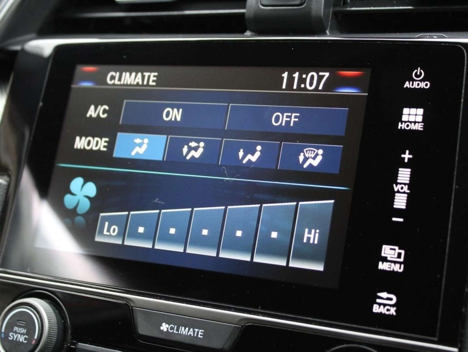 Used Honda Civic 2019 for sale - 76340292: Photo 17
