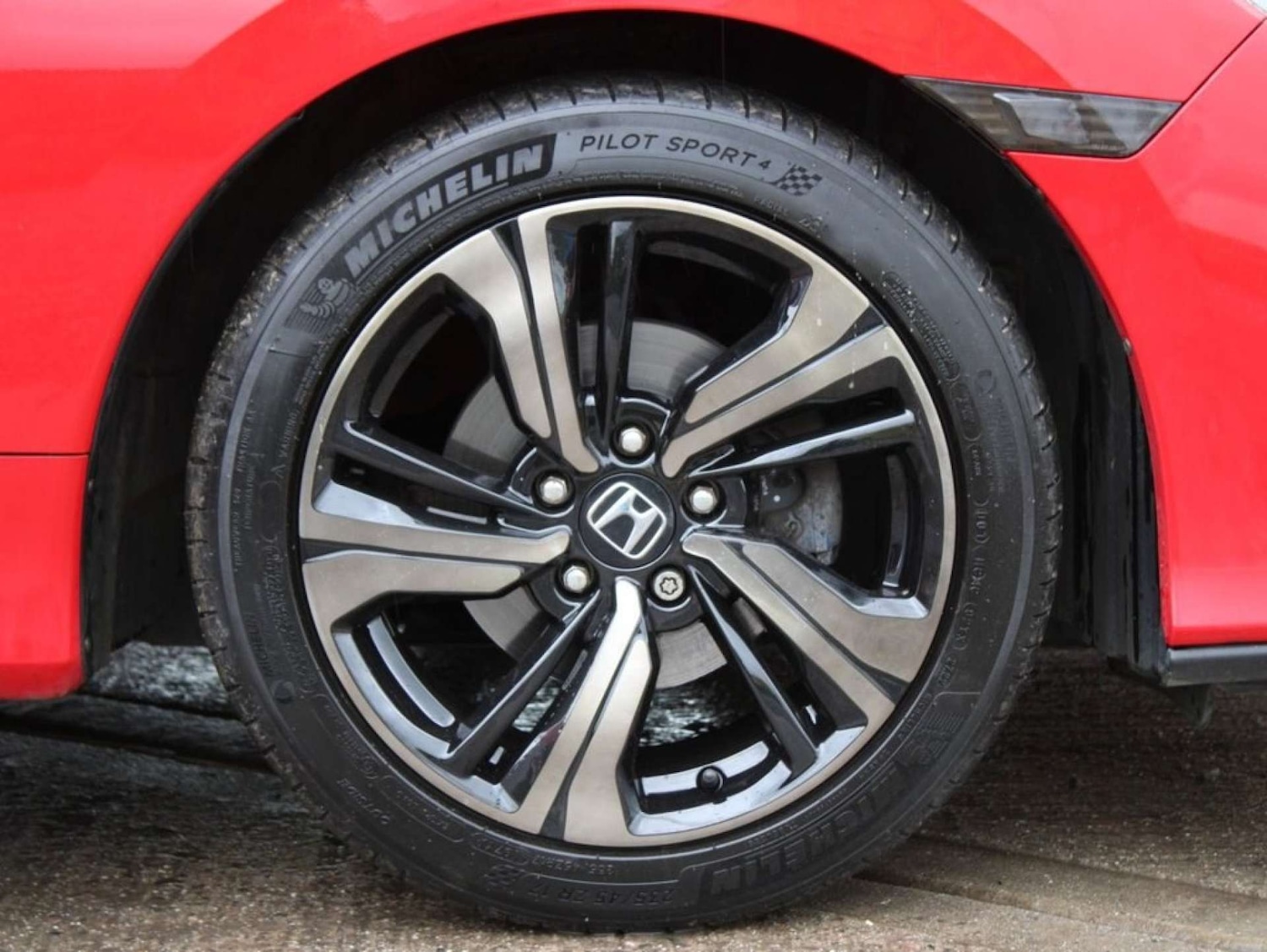 Used Honda Civic 2019 for sale - 76340292: Photo 7