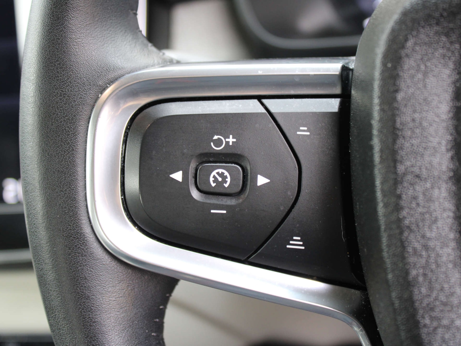 Used Volvo XC40 2020 for sale - 77681316: Photo 12