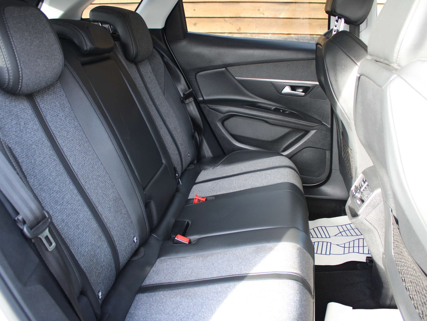 Used Peugeot 3008 2020 for sale - 76356024: Photo 8