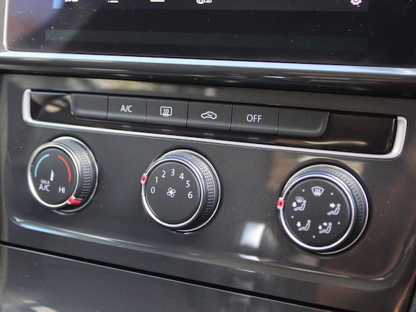 Used Volkswagen Golf 2018 for sale - 76139864: Photo 16