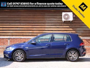 Used Volkswagen Golf 2018 for sale - 76139864: Photo 2
