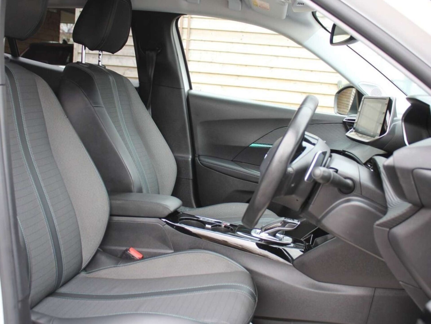 Used Peugeot 2008 2021 for sale - 76340290: Photo 11