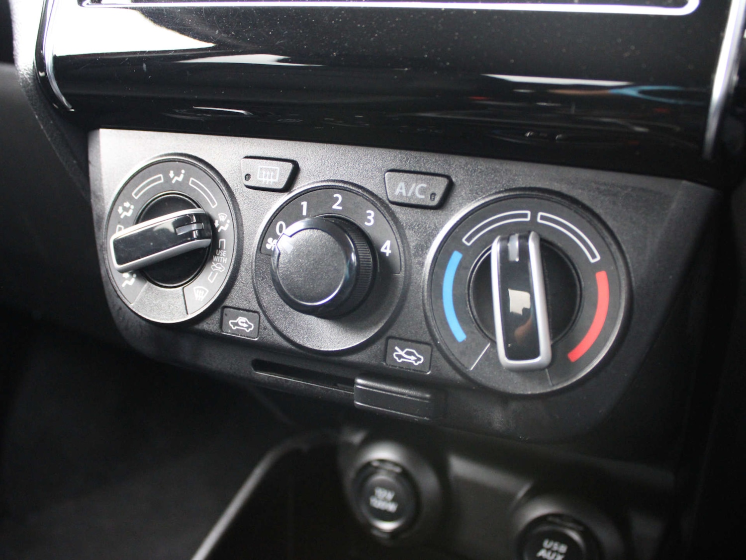 Used Suzuki Swift 2020 for sale - 78068114: Photo 11