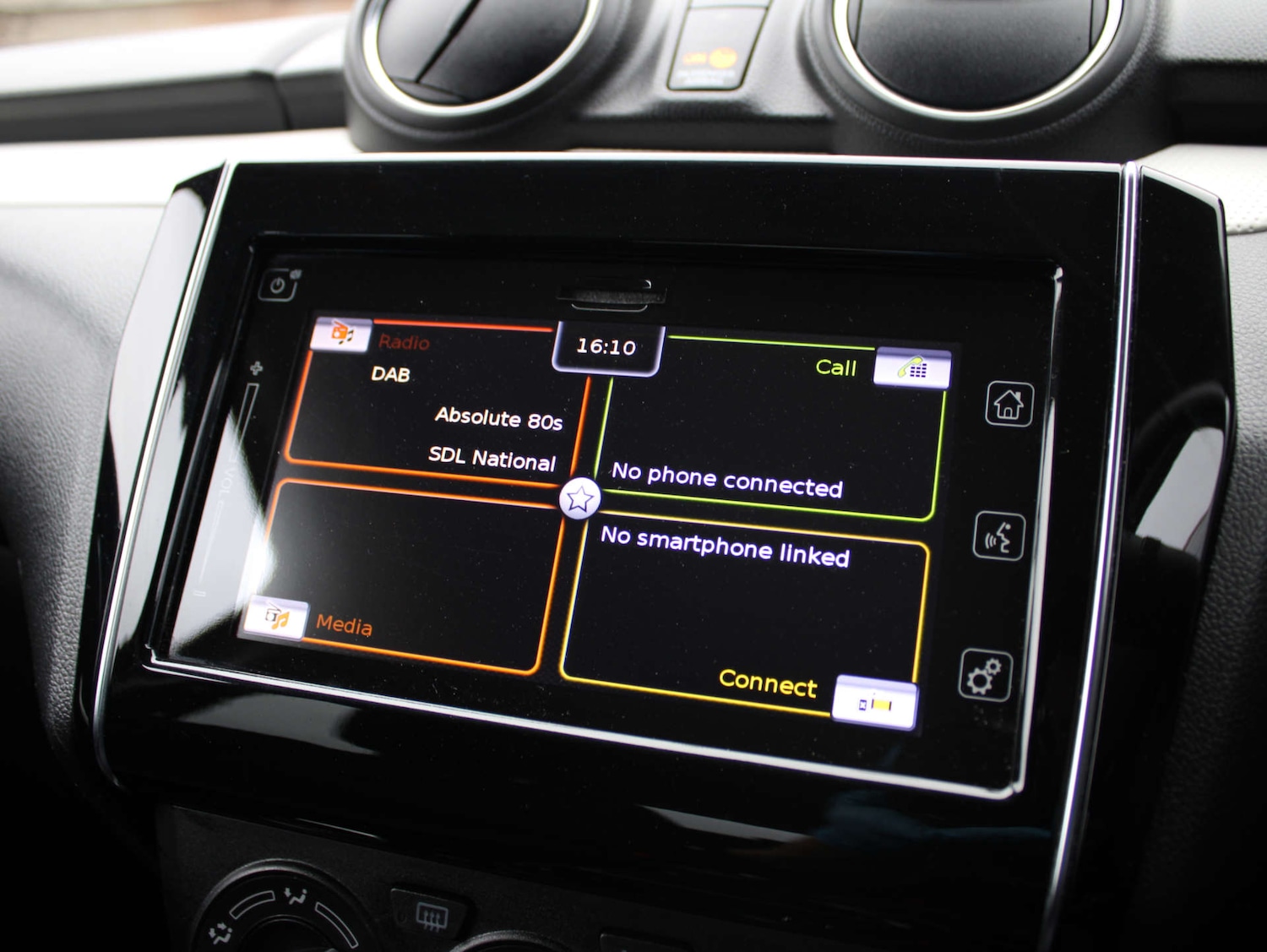 Used Suzuki Swift 2020 for sale - 78068114: Photo 12