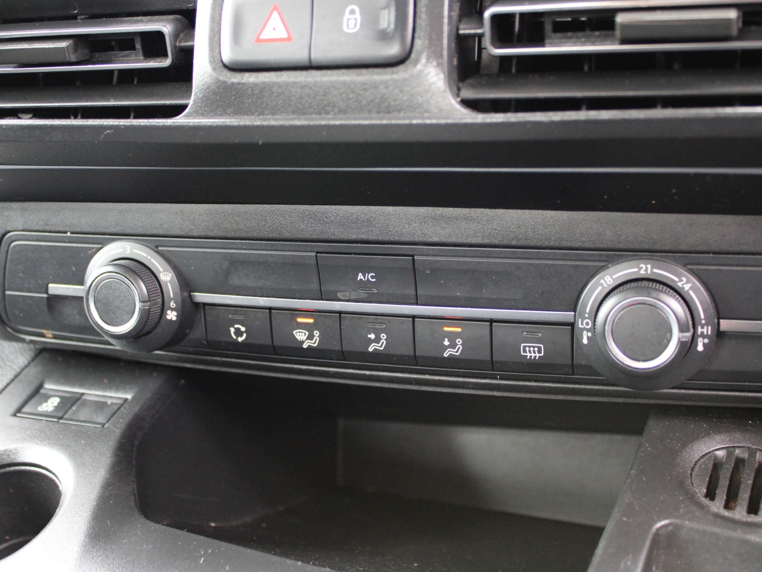 Used Peugeot Rifter 2019 for sale - 78083560: Photo 15