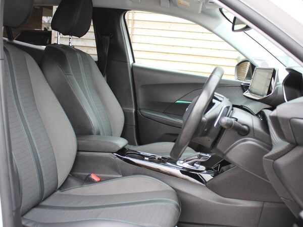 Used Peugeot 2008 2021 for sale - 73326268: Photo 11