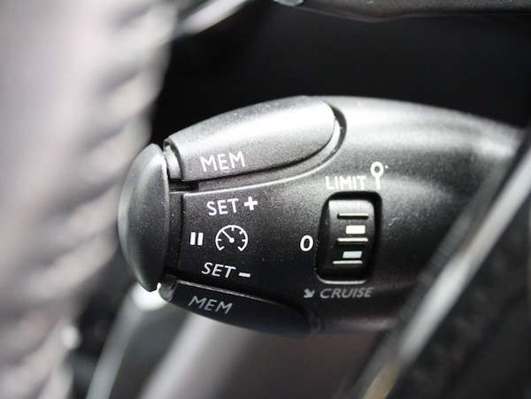 Used Peugeot 2008 2021 for sale - 73326268: Photo 14