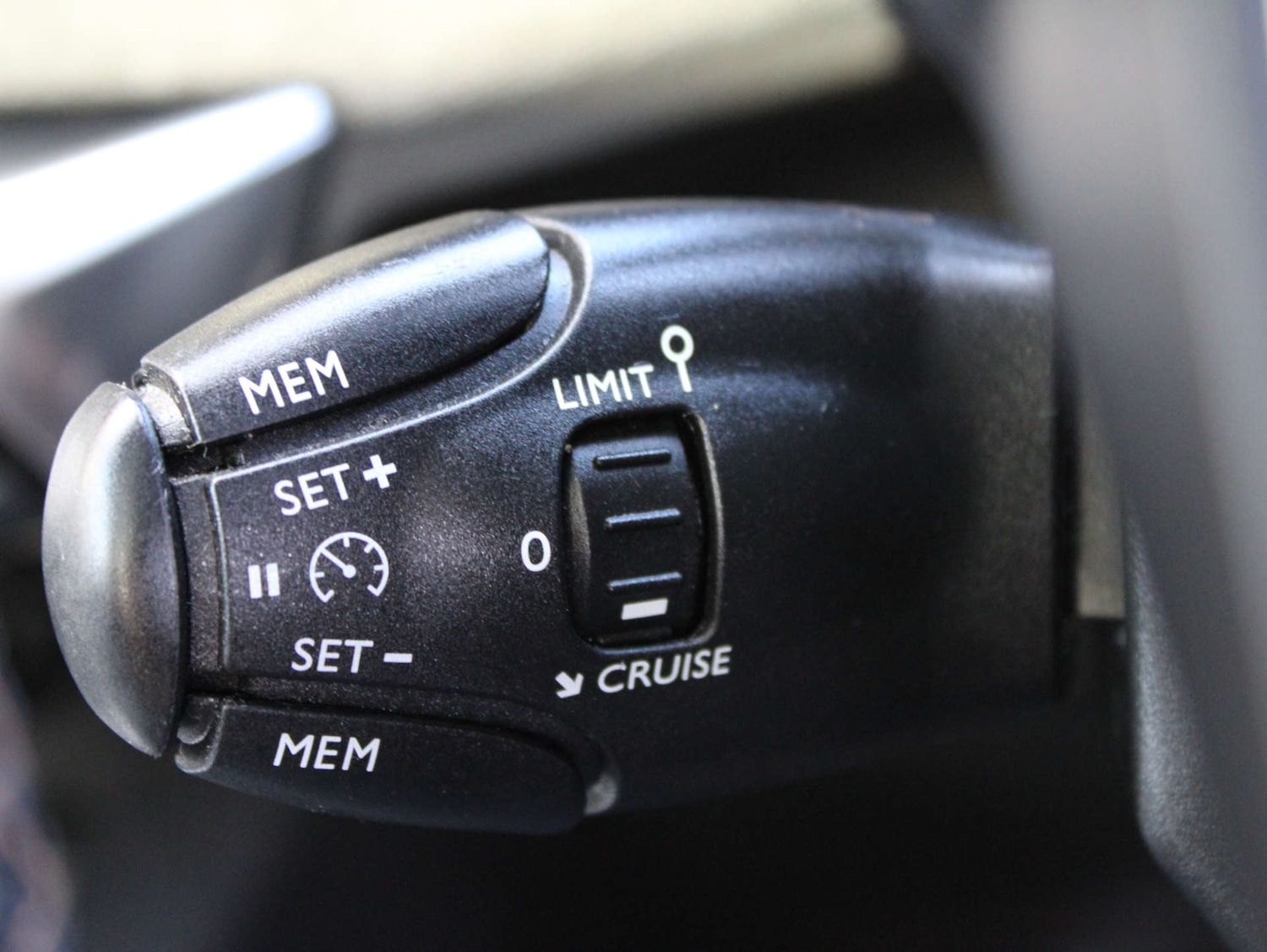 Used Peugeot 3008 2020 for sale - 76340285: Photo 11