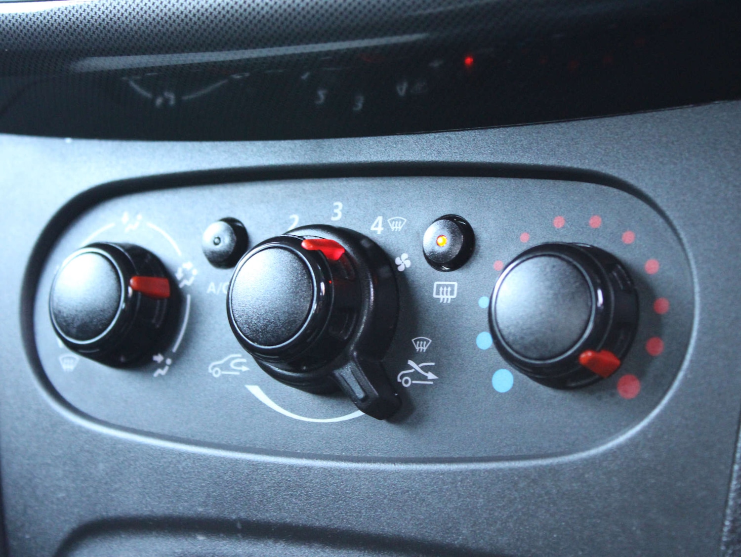 Used Dacia Sandero 2020 for sale - 76654140: Photo 11