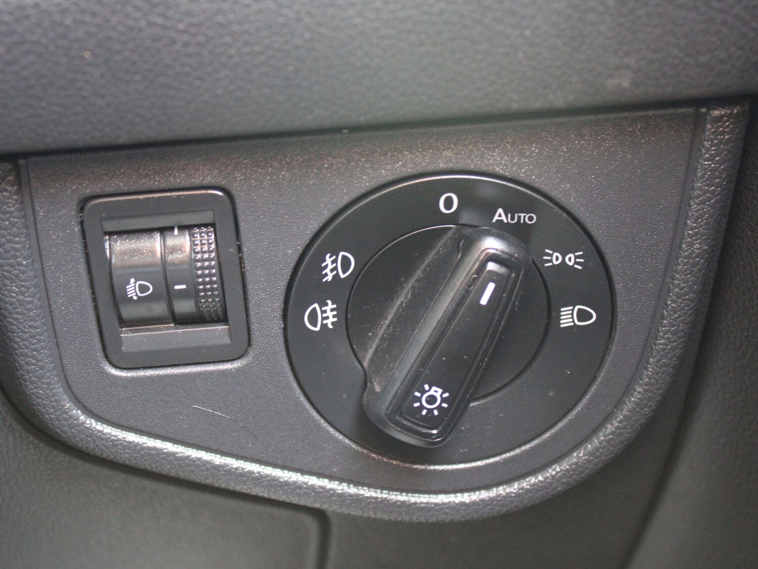 Used Volkswagen Polo 2018 for sale - 77889933: Photo 11