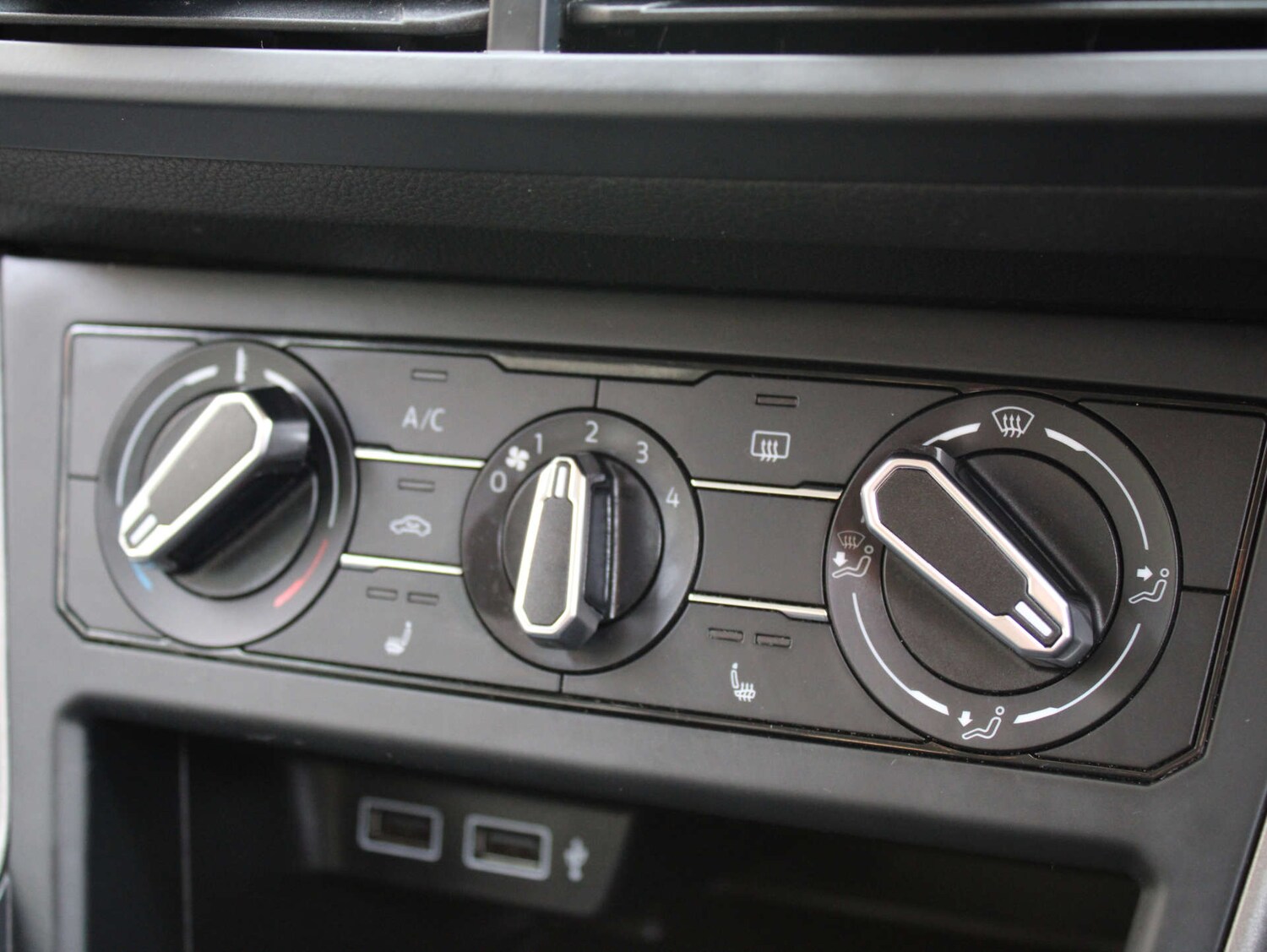 Used Volkswagen Polo 2018 for sale - 77889933: Photo 12