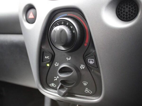 Used Toyota AYGO 2020 for sale - 76147515: Photo 11