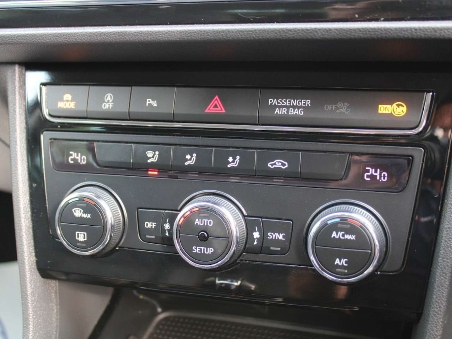 Used SEAT Leon 2019 for sale - 76340234: Photo 14