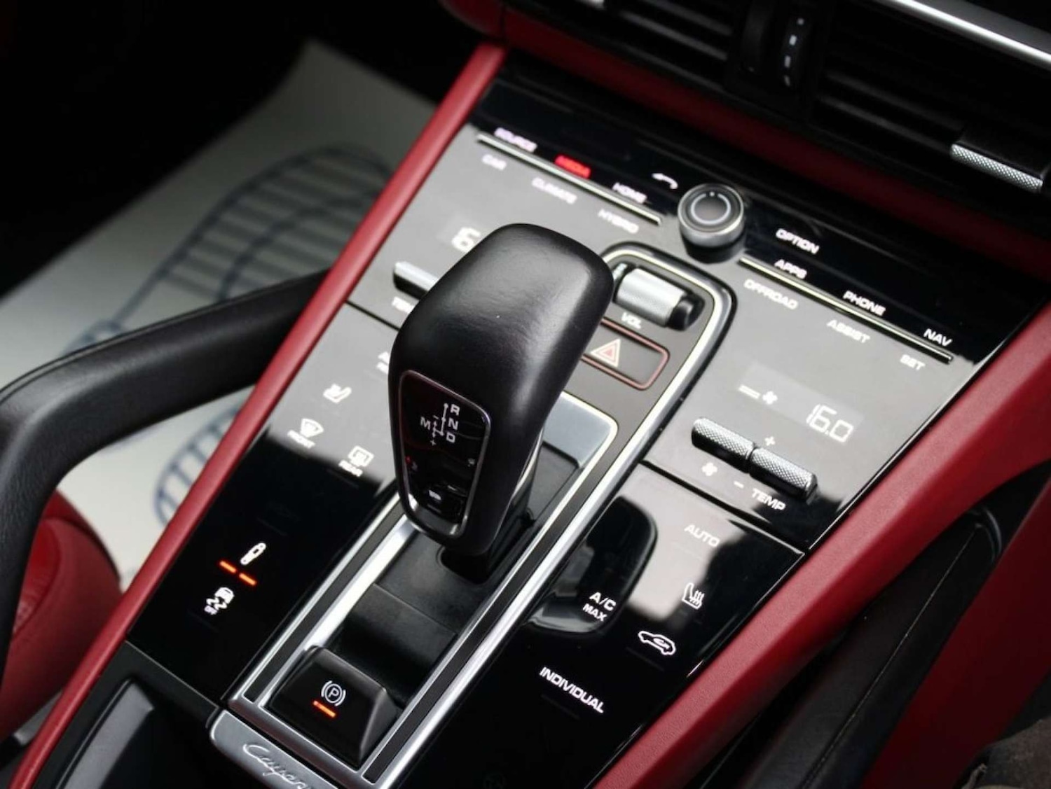 Used Porsche Cayenne 2020 for sale - 76340265: Photo 17