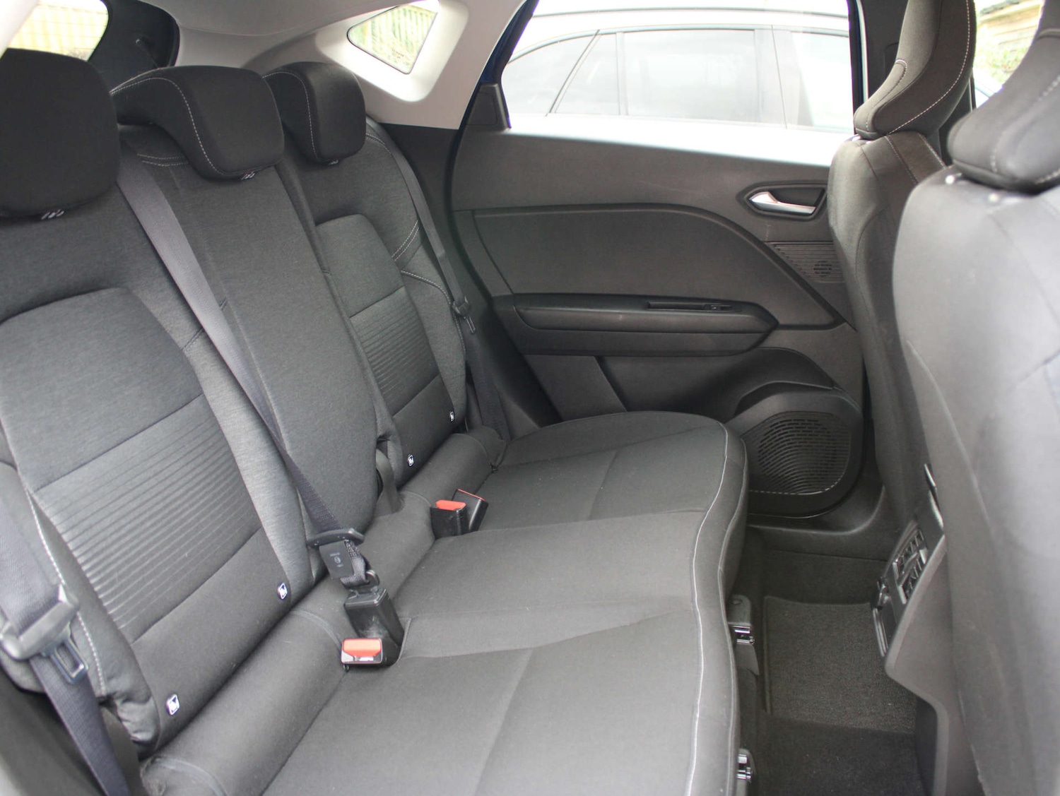 Used Renault Captur 2020 for sale - 76949849: Photo 9