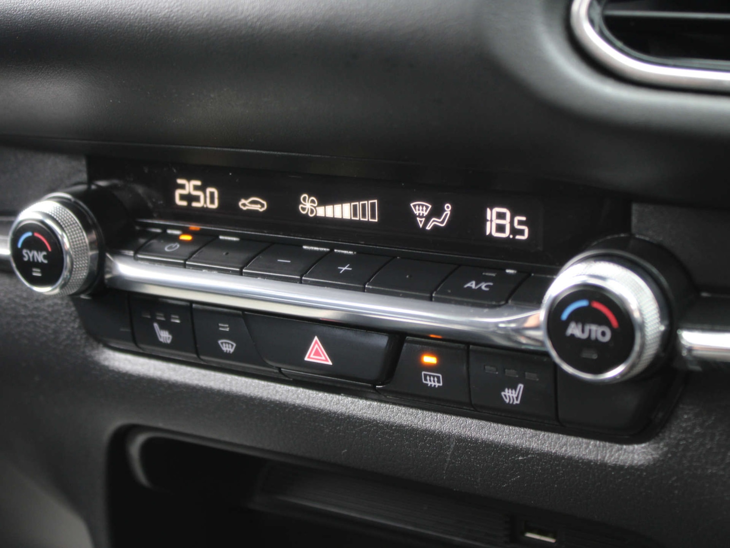 Used Mazda CX-30 2021 for sale - 77720460: Photo 14