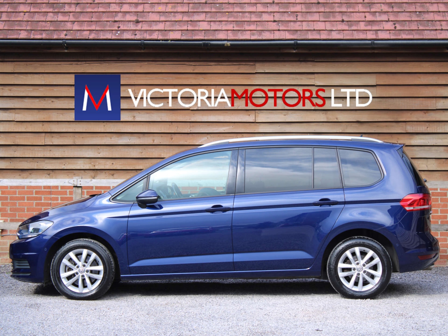 Used Volkswagen Touran 2018 for sale - 78083559: Photo 2