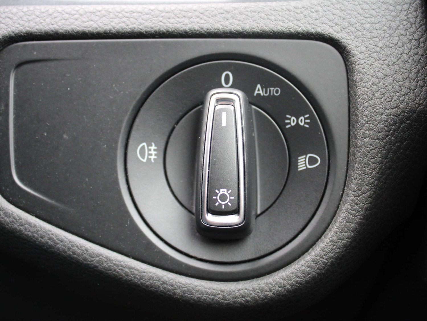 Used Volkswagen Golf 2018 for sale - 77556728: Photo 11