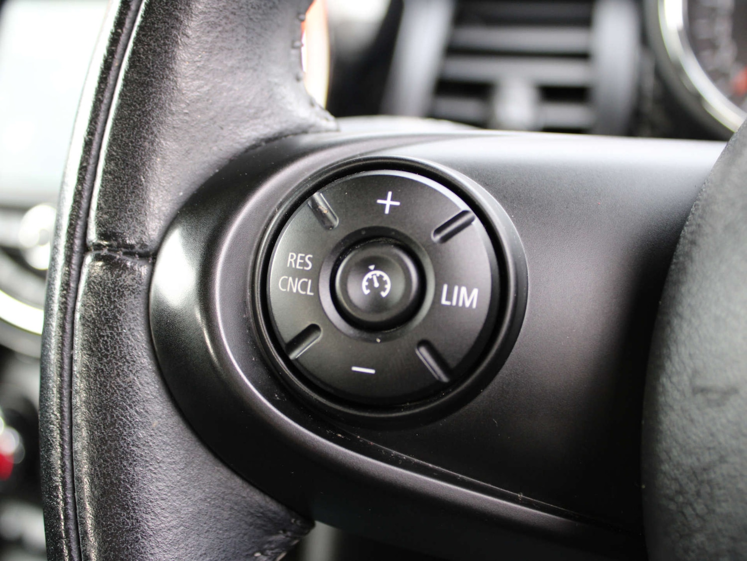 Used MINI Hatch 2019 for sale - 77888798: Photo 12