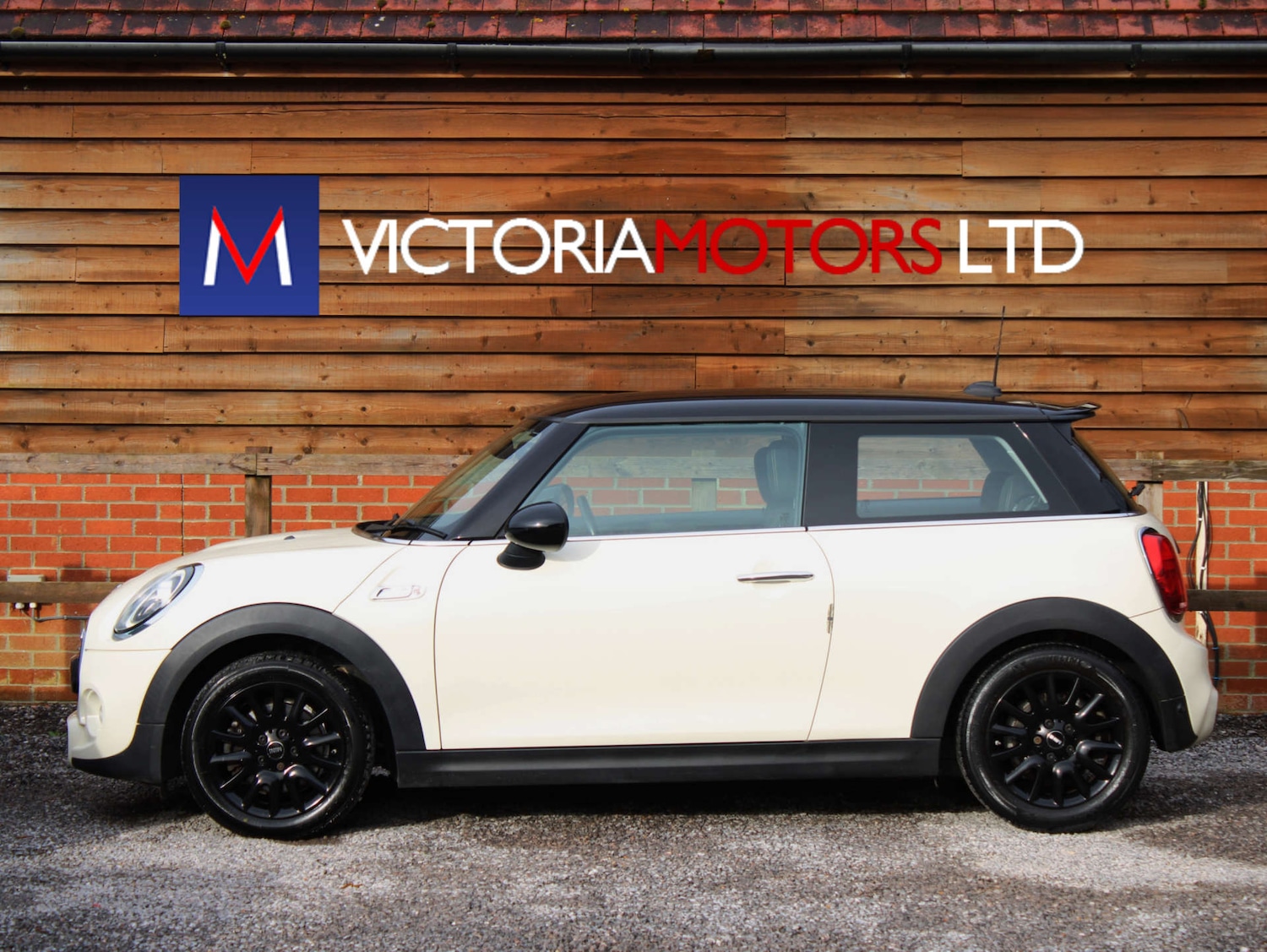 Used MINI Hatch 2019 for sale - 77888798: Photo 2