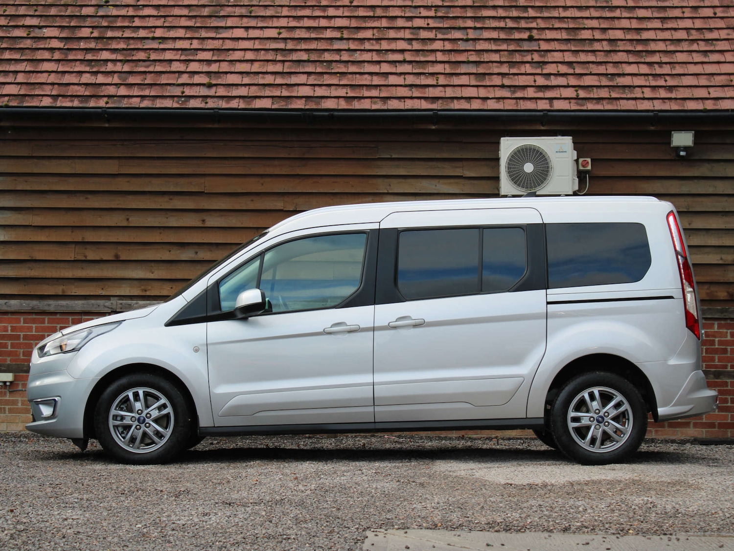 Used Ford Tourneo Connect 2022 for sale - 76340271: Photo 2
