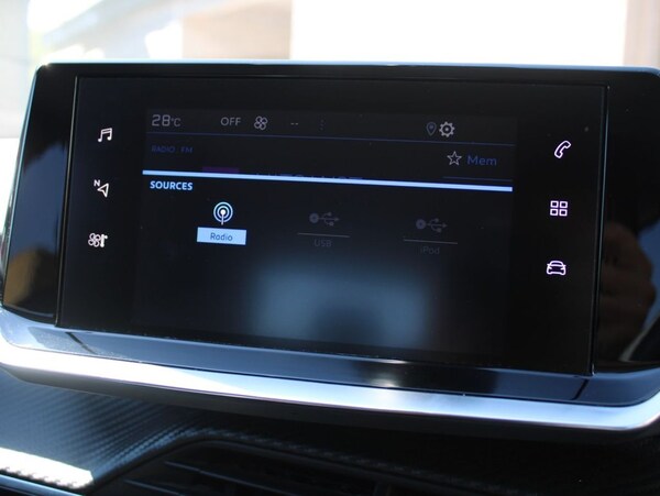 Used Peugeot 208 2021 for sale - 75159284: Photo 15