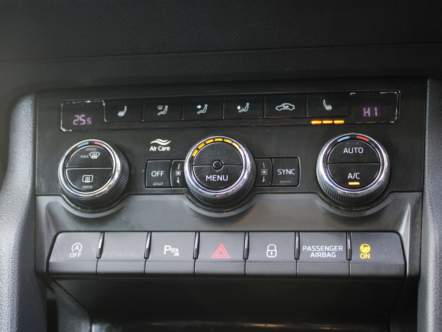 Used Skoda Karoq 2018 for sale - 77172446: Photo 12